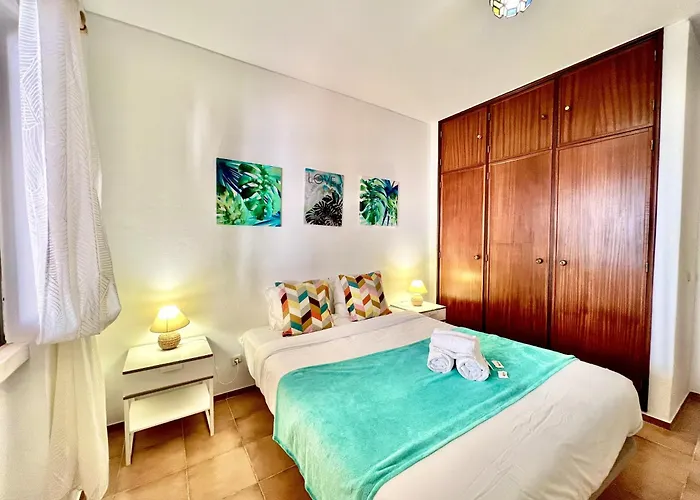 Ocean Bay With Pool By Homing Lagos