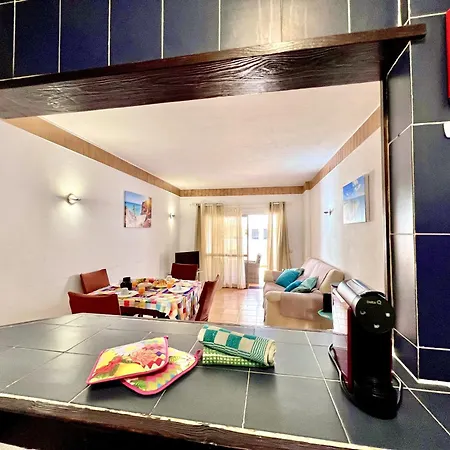 Ocean Bay With Pool By Homing Appartement *