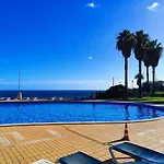 דירה Ocean Bay With Pool By Homing