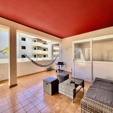 Ocean Bay With Pool By Homing Apartment *